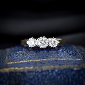 Vintage 0.50ct Diamond Three Stone 18ct Yellow Gold Band Ring