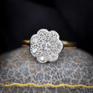 Antique Diamond Cluster Daisy 18ct Yellow Gold Ring