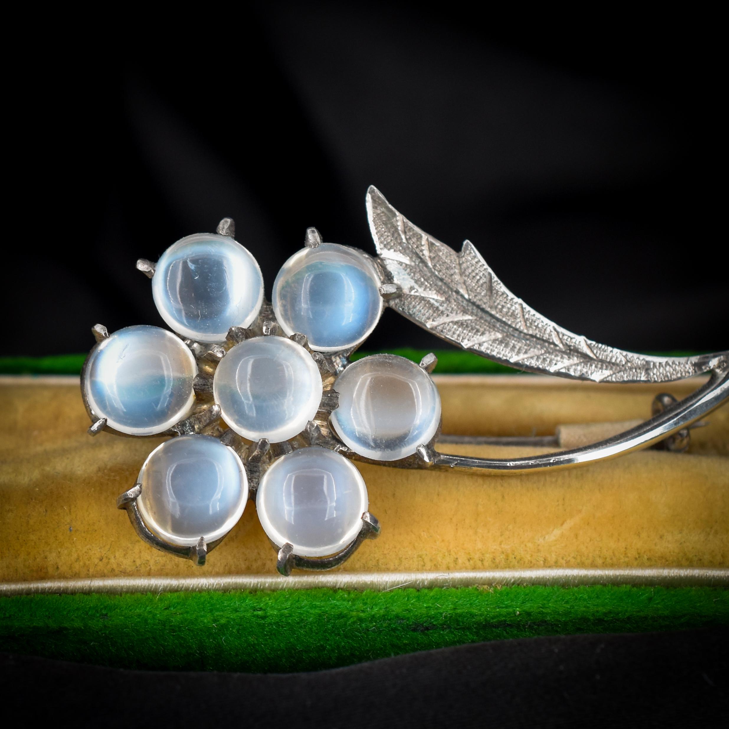 107 ムーンストーン シルバー ブローチ フラワー 107 ムーンストーン