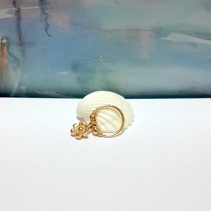 Gold Tiny Flower Helix Ring,14K Gold Filled Cartilage Earring,925 Sterling Silver Lobe, Conch Hoop,16G 18G 20G 22G , Sharm Jewelry,Gifts