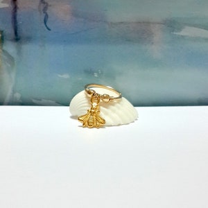 Gold  Bee Helix Ring,14K Gold Filled Cartilage Earring,925 Sterling Silver Lobe, Conch Hoop,16G 18G 20G 22G , Tiny Gold HoneyBee,Sharm Gift
