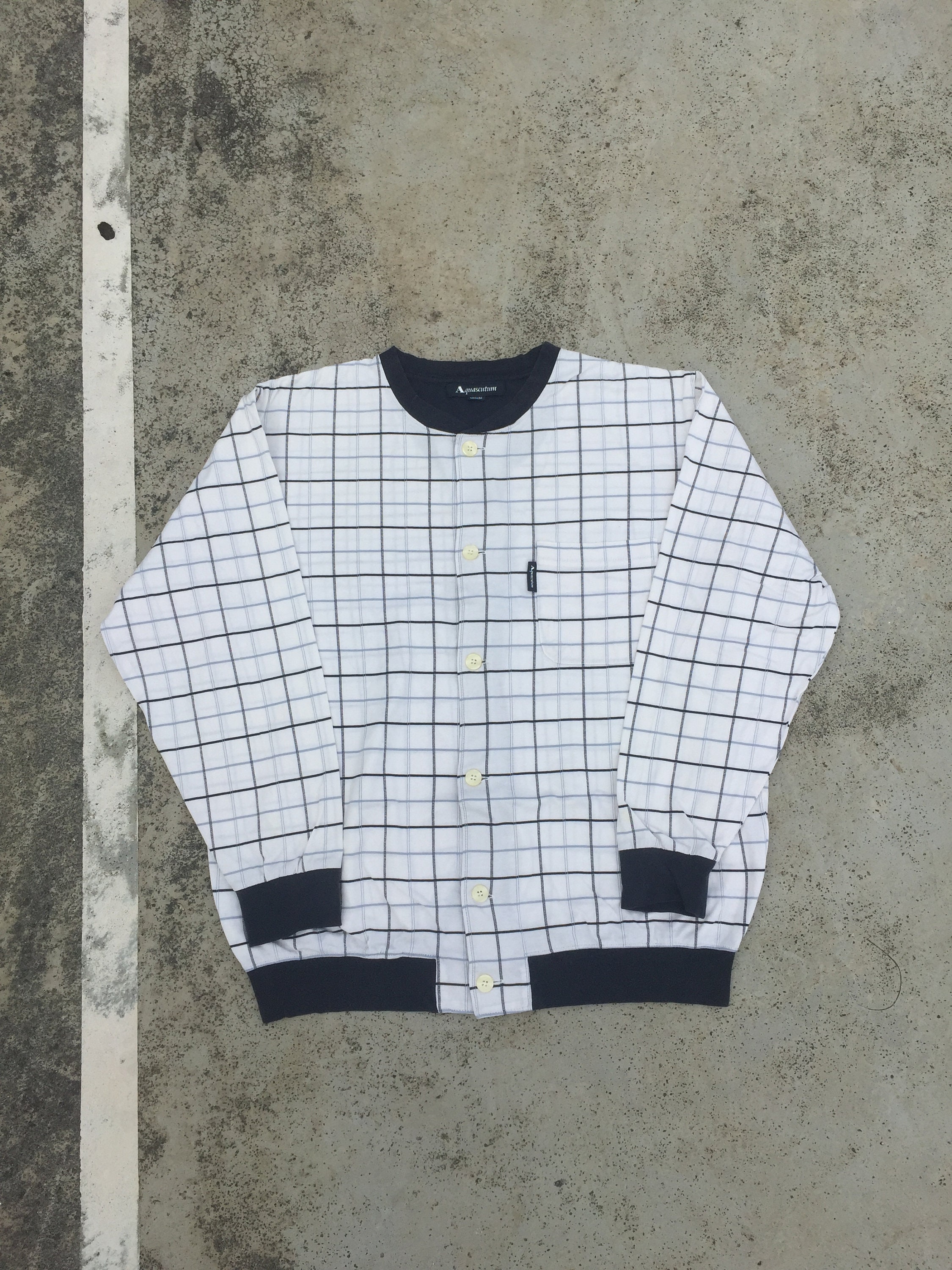 90s Vintage Aquascutum Check Unlined Button up Bomber Graph 90s Vintage Aquascutum Check Unlined Button up Bomber Graph