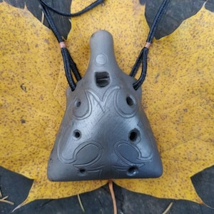 Ocarina Ceramic Flute Handmade Pendant Ocarina Ceramic Musical Instrument Elegant Black ocarina