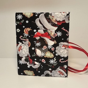 Christmas Santa Photo Album - Holds 100 4x6 Photos - Handmade - Perfect UNIQUE Christmas Gift!