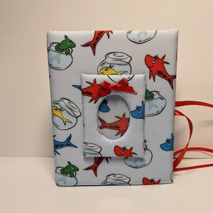 Dr. Seuss Fotoalbum für Baby, Ein Fisch zwei Fische - Hält 100 4x6 Fotos - Handgemacht