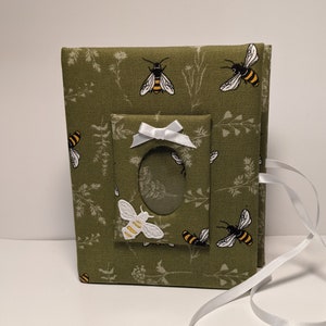 Photo Album Bumble Bee Bee-utiful Gift Present Shower 4x6 or 5x7 Pictures 