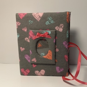 Grey and Pink Heart Photo Album - Holds 100 4 x 6 Photos - I Love You Photo Album