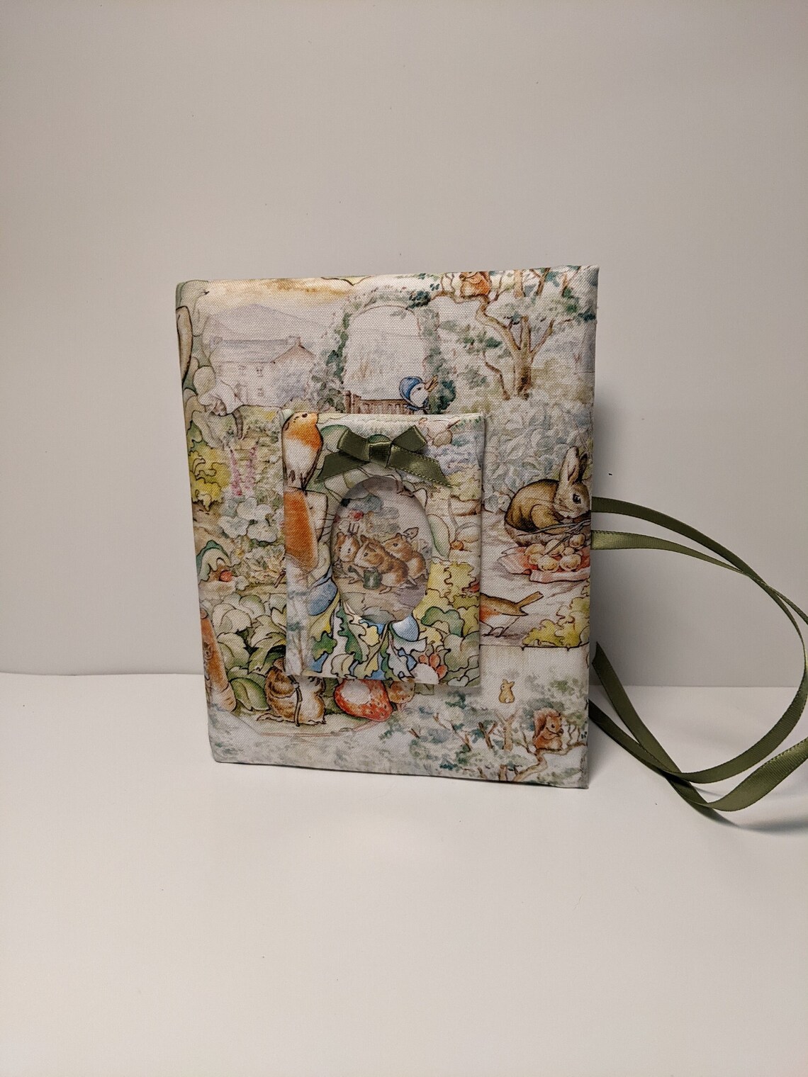 Disneys Peter Rabbit Photo Album - Bunny Photo Album - Holds 100 4 X 6 ...
