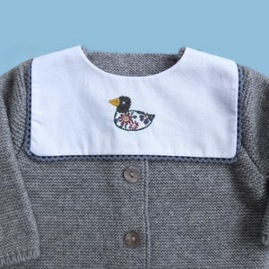 Faux col plastron blanc avec appliqué canard, col amovible image 1