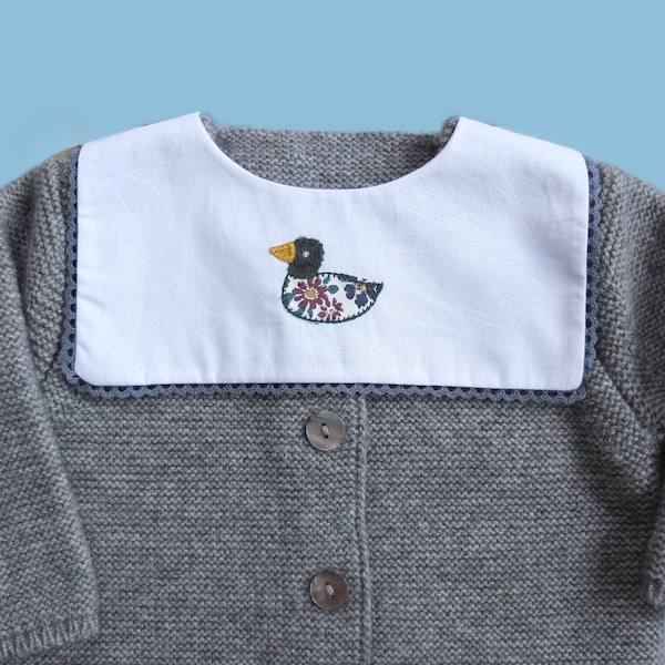 Faux col plastron blanc avec appliqué canard, col amovible