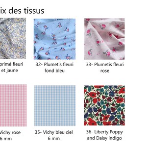 Puede incluir: Seis muestras de tela para proyectos de costura. Las muestras incluyen un estampado floral azul y amarillo, un estampado floral azul claro, un estampado floral rosa, un vichy rosa, un vichy azul cielo y un estampado floral rojo y azul.