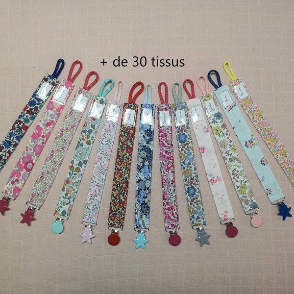 Attache tétines bébé fille en liberty personnalisables, plus de 30 tissus au choix