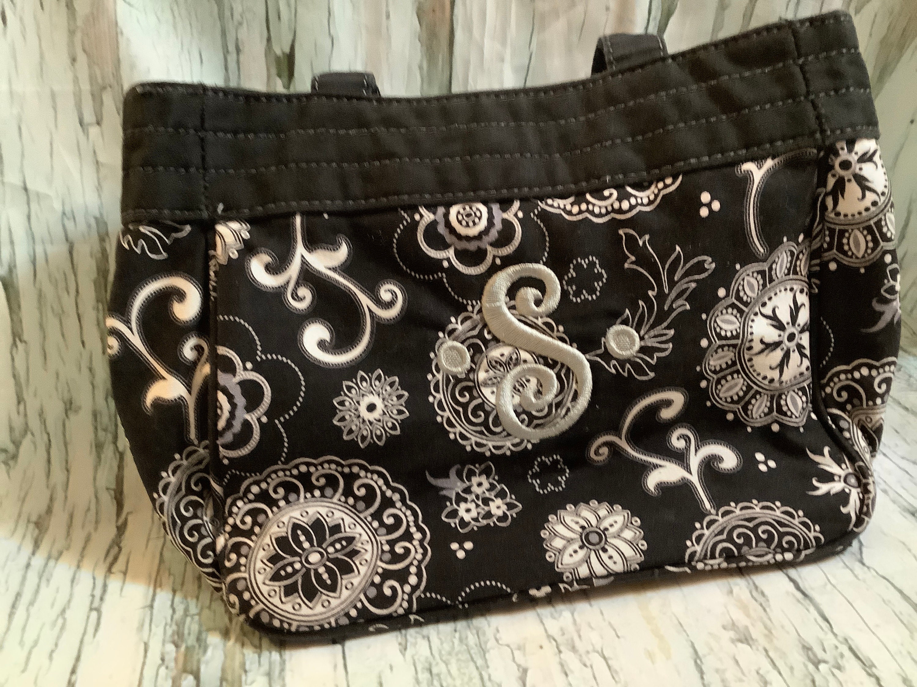 Thirty One 31 large utility tote. Line Drawn Flowers