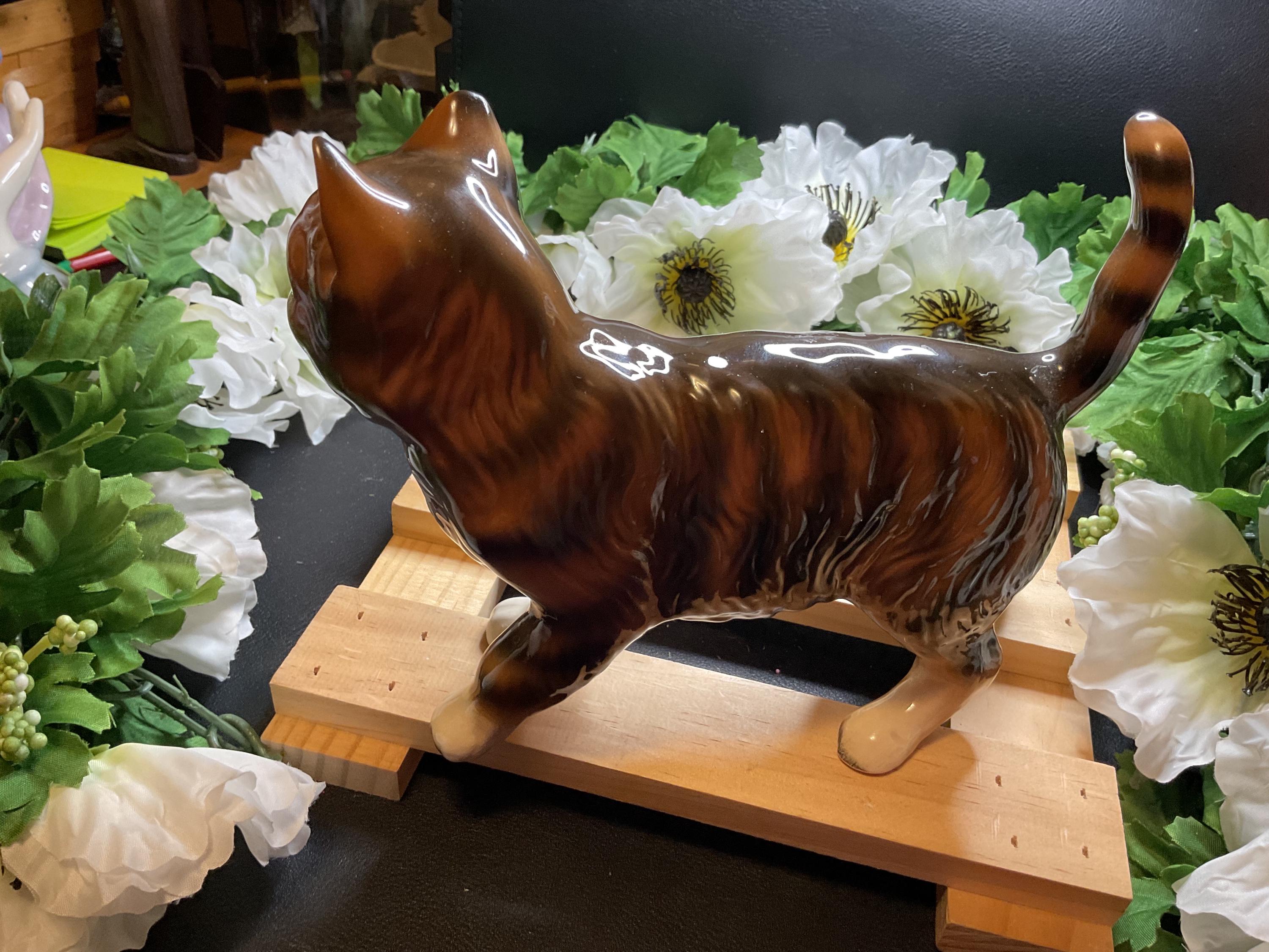 引退したリヤドロ バレンシア 女の子 フィギュア #4841 - 7インチ