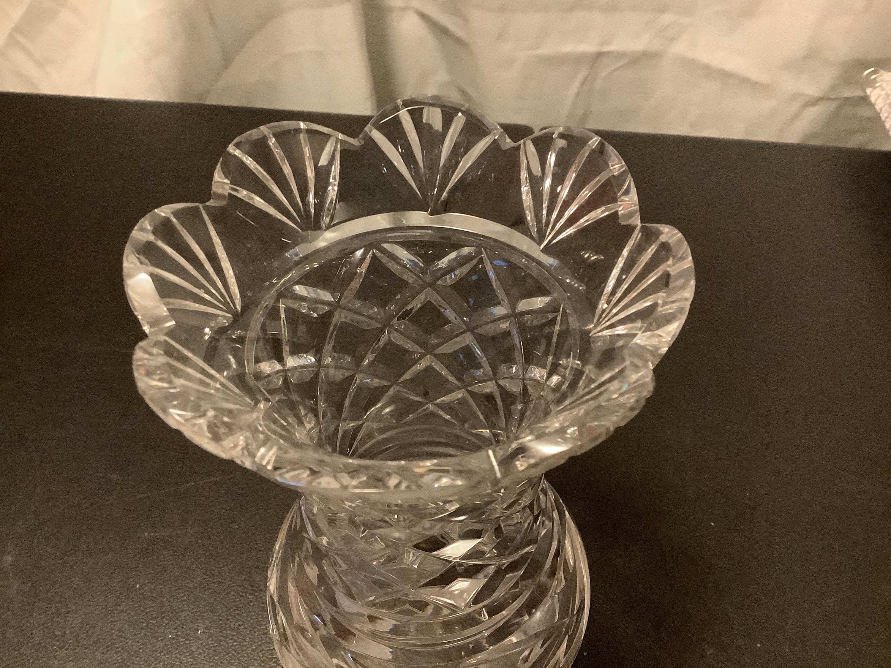 クリスタル花器　ウォーターフォード　 WATERFORD ウォーターフォード アイルランド 創業 1783年 一輪でも