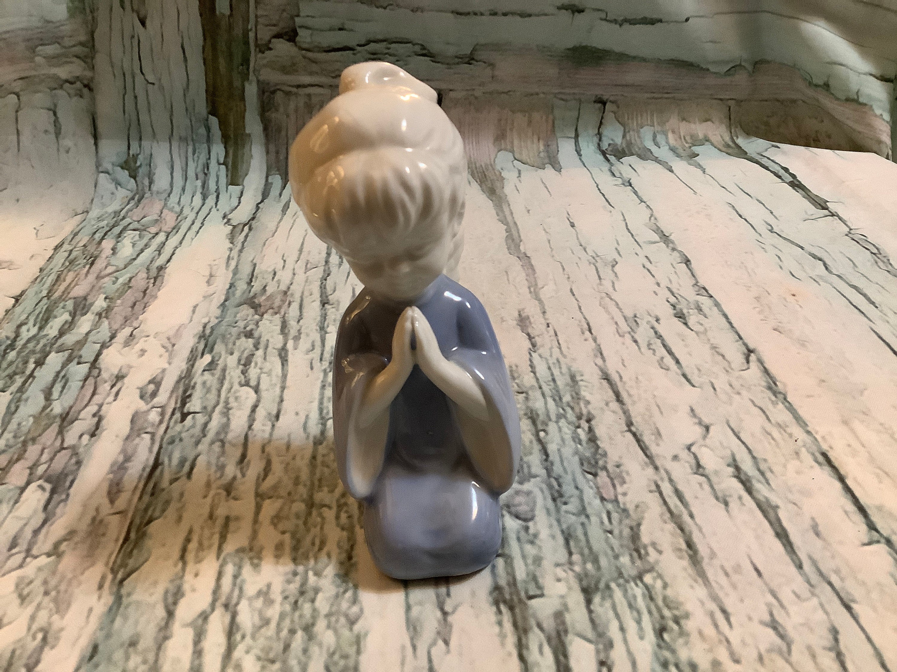 Vintage Lefton Blue and white praying girl figure
