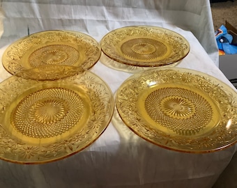 Ambre vintage, sandwich en verre, marguerite, motif, assiettes à déjeuner, motif diadème vintage