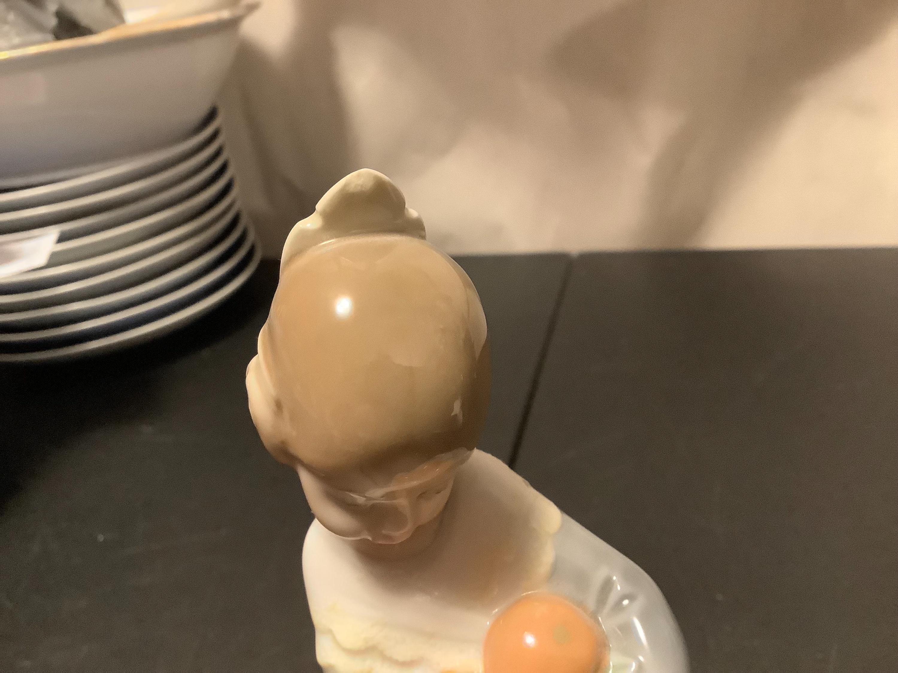 引退したリヤドロ バレンシア 女の子 フィギュア #4841 - 7インチ