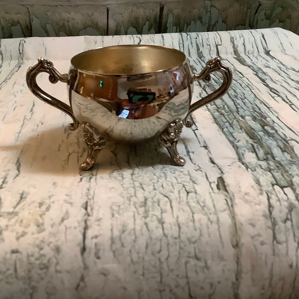 Vintage silver plated sugar bowl by international silver co