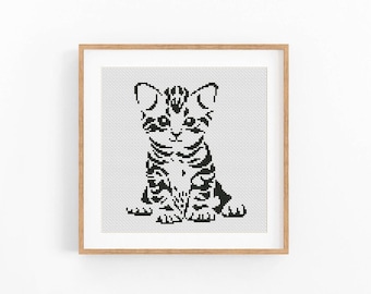 Wzór haftu krzyżykowego „Czarny kot”, monochromatyczny, jednokolorowy wzór do haftu (do pobrania w formacie PDF)