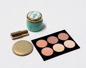 Dollhouse Cosmetic Set 4 items 1/12th Miniature