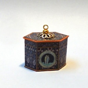 Dollhouse Georgian style tea chest/caddy 1:12 Miniature