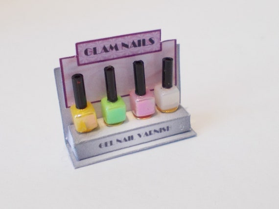 dollhouse nails