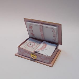 Caja de papelería victoriana para casa de muñecas, cartas, sobres, juego de escritura, miniatura 1/12
