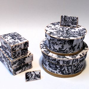Dollhouse Toile De Jouy Hat Box set plus 2 shoe boxes 1/12th miniature