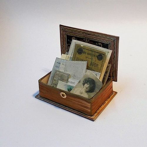 Six hand-made Dolls 'House 1/12TH Scale EDWARDIAN journaux 