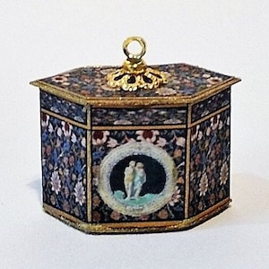 Dollhouse Georgian style tea chest/caddy 1:12 Miniature