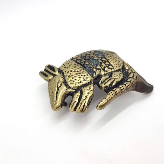 Solid Brass Trinity Armadillo Belt Buckle Gem
