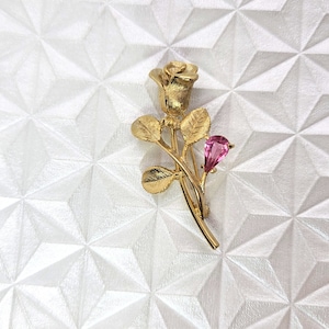 Avon Rose Bud Pin