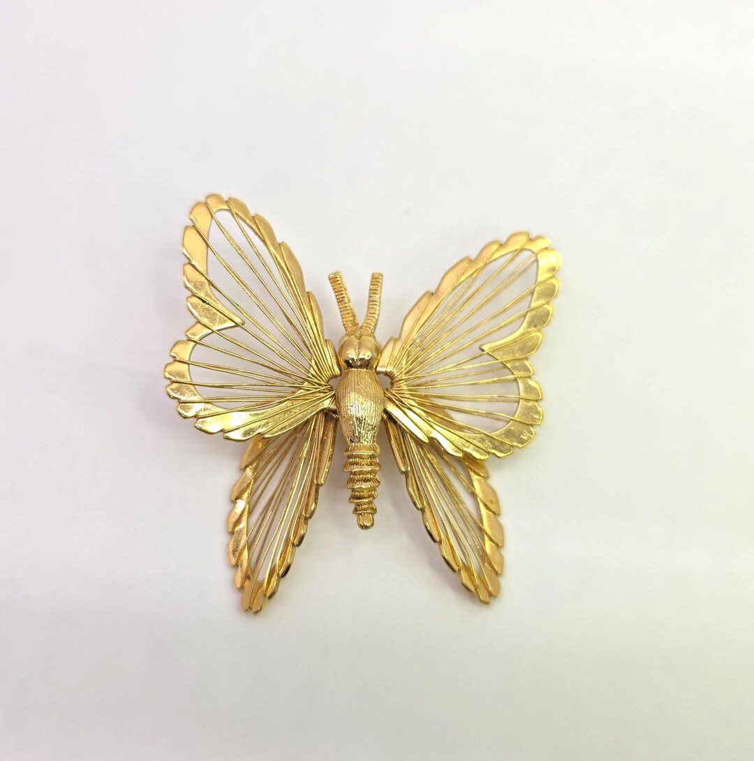 モネワイヤーの蝶のブローチ - Etsy 日本