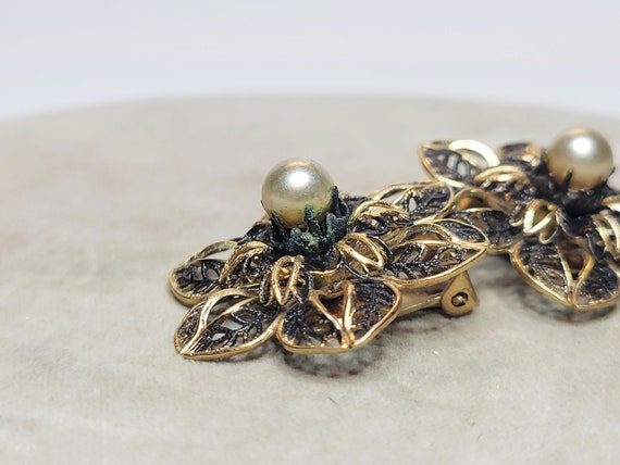 Coro Filigree and Pearl Flower Clip On Earrings - image 6