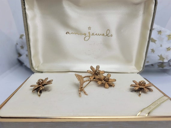 Amco Jewels 14k Gold Overlay Daisy Brooch and Ear… - image 2