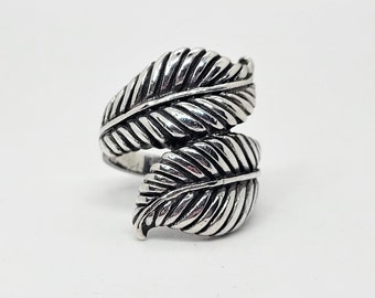 Large Sterling Leaf Bypass Ring - Size 6 3/4