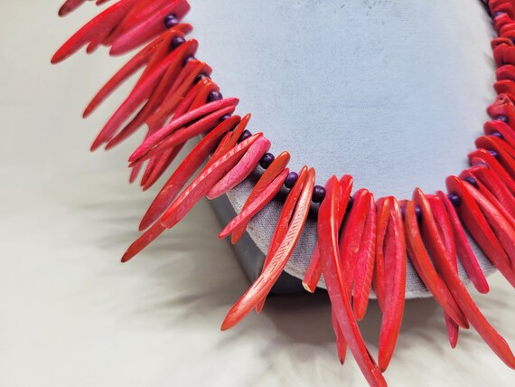 Dyed Coconut Shell Pink Statement Necklace - image 2