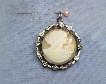 Silver Plated Hand Carved Shell Cameo Pendant
