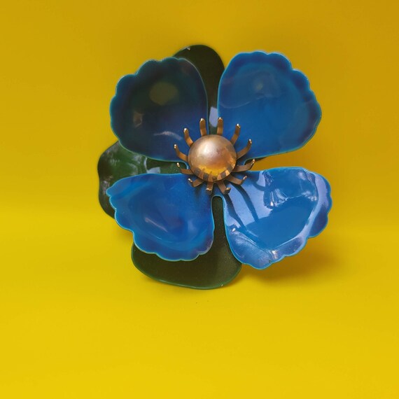 Large Sarah Coventry Tahitian Flower Blue Metal F… - image 3