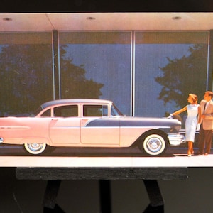 Vintage 1956 Pontiac 870 Sedan de quatro portas - Cartão postal do revendedor