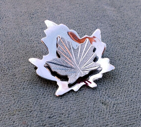 Bond Boyd Sterling Maple Leaf Pin