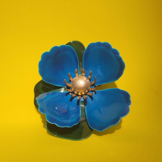 Large Sarah Coventry Tahitian Flower Blue Metal F… - image 2