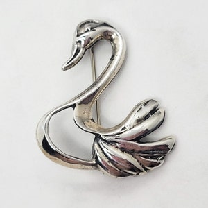 Sterling Swan Brooch