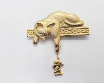 Gold Tone JJ Cat & Mouse Brooch