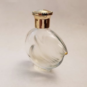 Nina Ricci Frosted Dove Perfume Bottle
