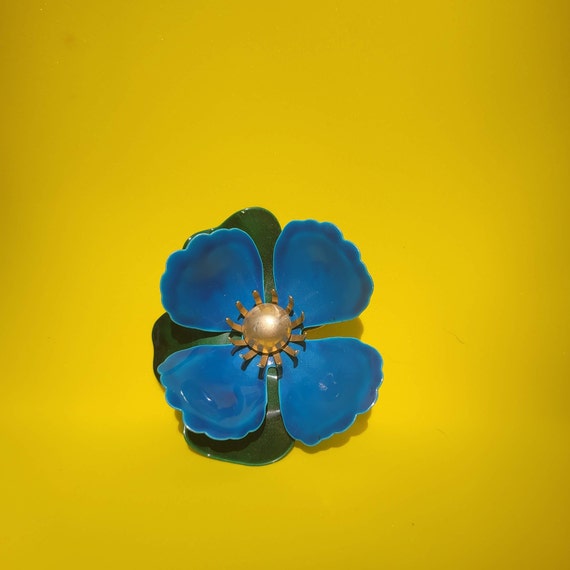 Large Sarah Coventry Tahitian Flower Blue Metal F… - image 1