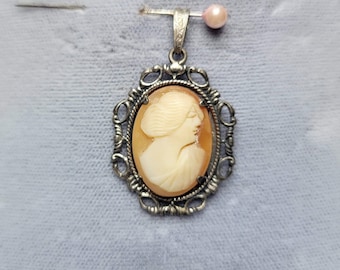 Vintage Carved Shell Cameo Pendant, Set in a Sterling Bezel