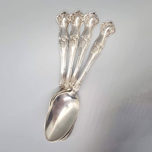 Vintage Rogers Silverplate Grapes &quot;Vintage&quot; Tea Spoons - Set of 4