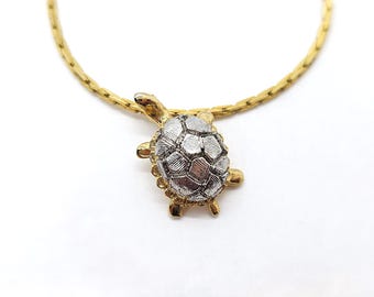 Vintage Two-Tone Turtle Pendant Necklace: Gold Tone Chain